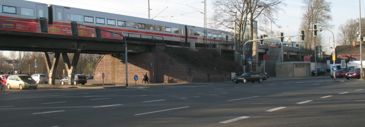 ICE-Durchfahrt in Gießen Oswaldsgarten