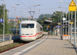 ICE-Durchfahrt in Stadtallendorf